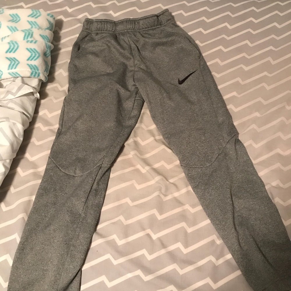 Women’s Nike sweatpants